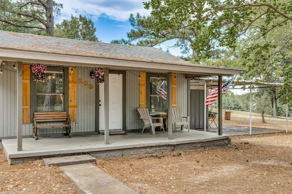 245 Vz County Road 1707 Grand Saline, TX 75140
