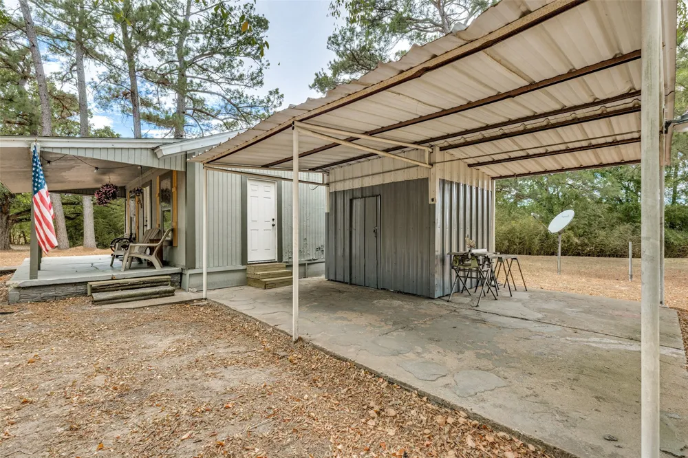 245 Vz County Road 1707 Grand Saline, TX 75140