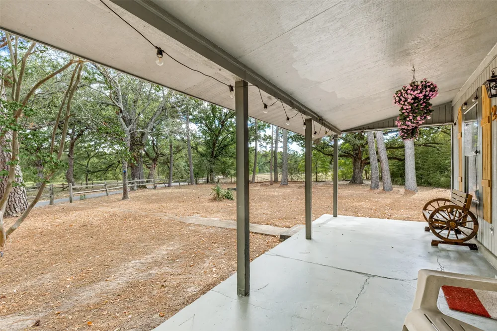 245 Vz County Road 1707 Grand Saline, TX 75140