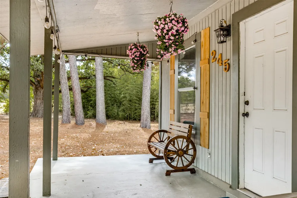 245 Vz County Road 1707 Grand Saline, TX 75140