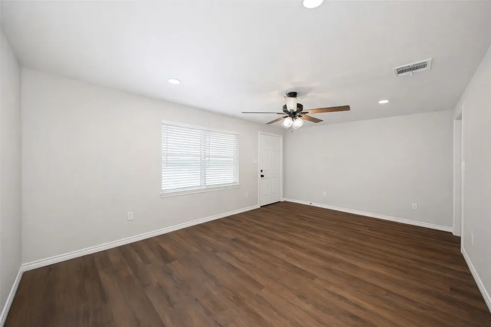 1119 Salt Creek Road Springtown, TX 76082