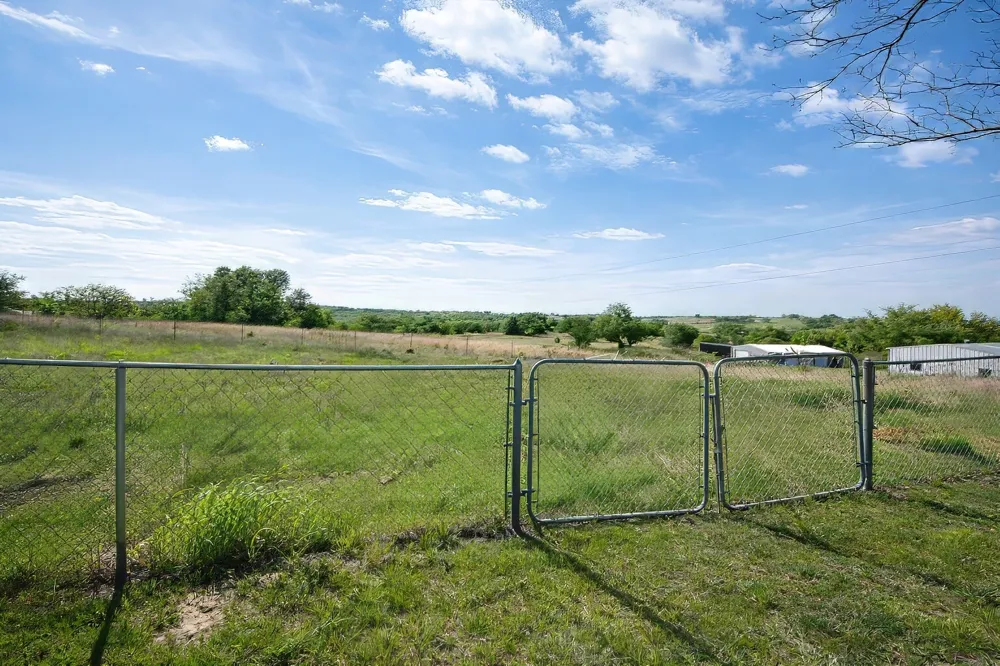 1119 Salt Creek Road Springtown, TX 76082