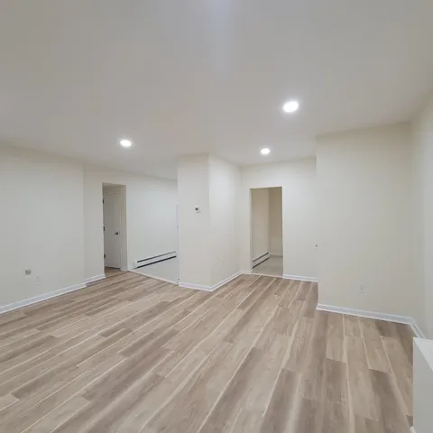 228 ORCHARD ST