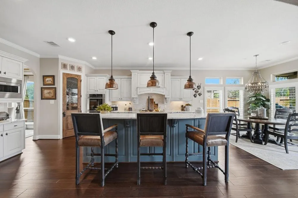 2513 Royal Field Lane Friendswood, TX 77546