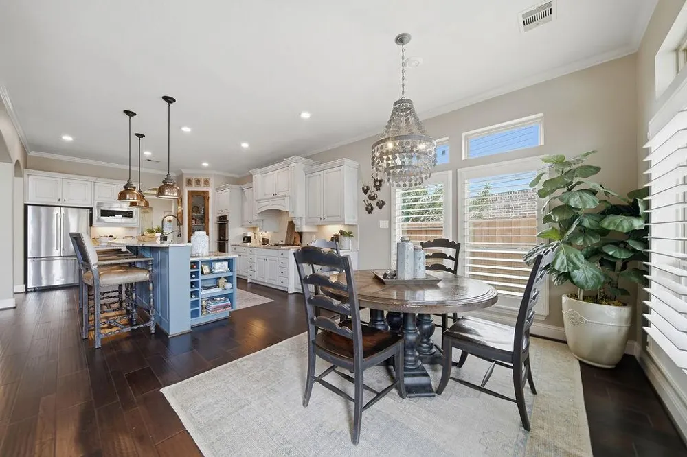 2513 Royal Field Lane Friendswood, TX 77546