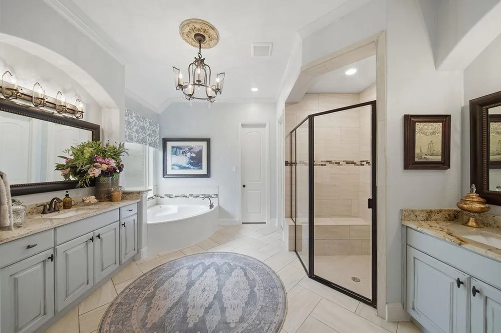 2513 Royal Field Lane Friendswood, TX 77546