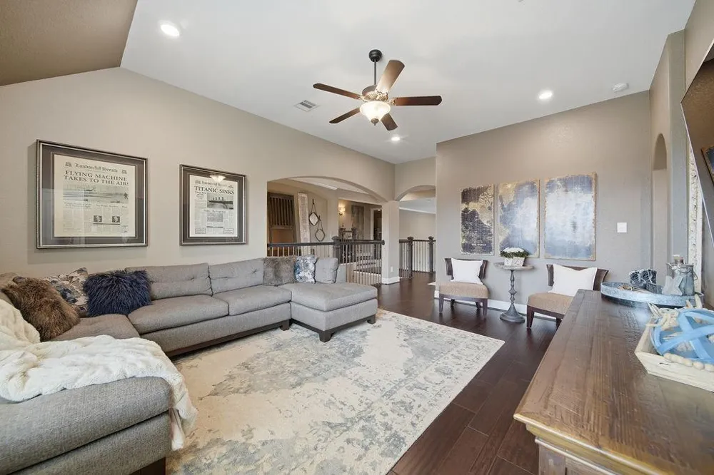 2513 Royal Field Lane Friendswood, TX 77546