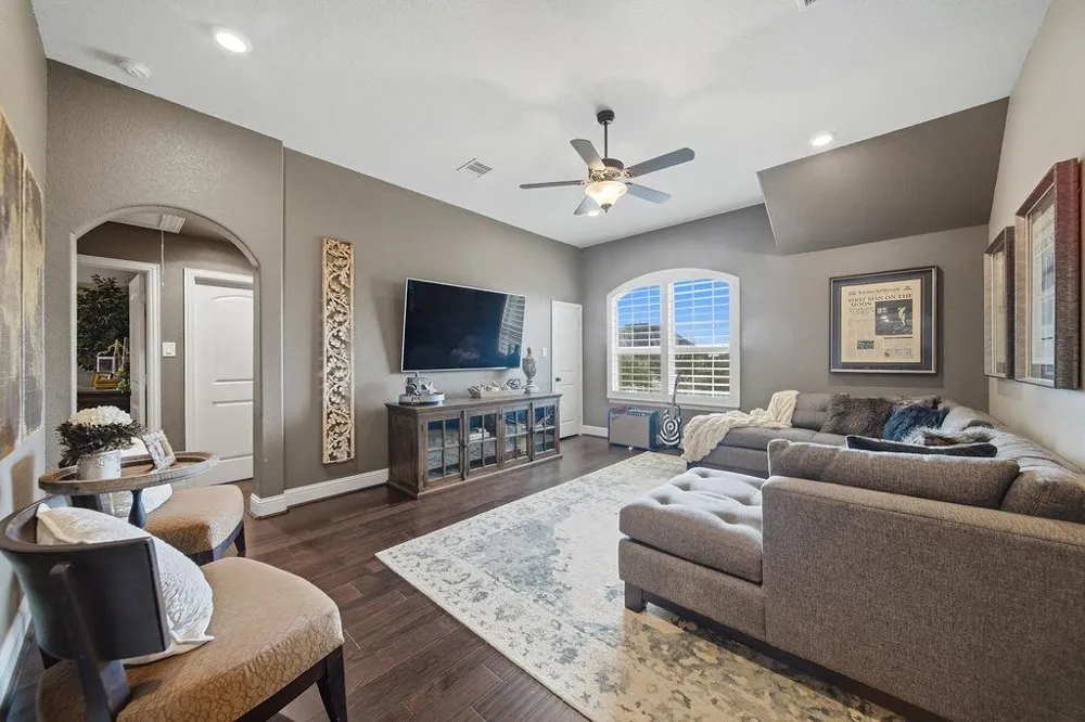 2513 Royal Field Lane Friendswood, TX 77546