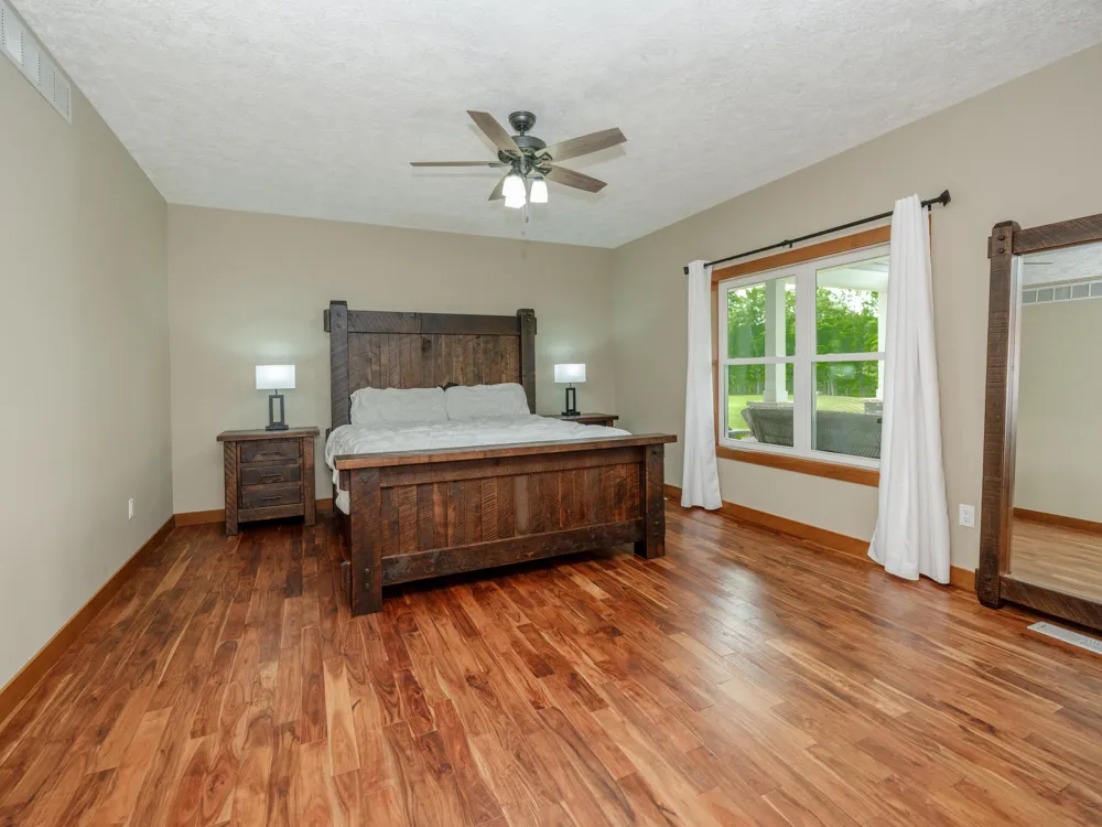 1518 M DRIVE S East Leroy, MI 49051