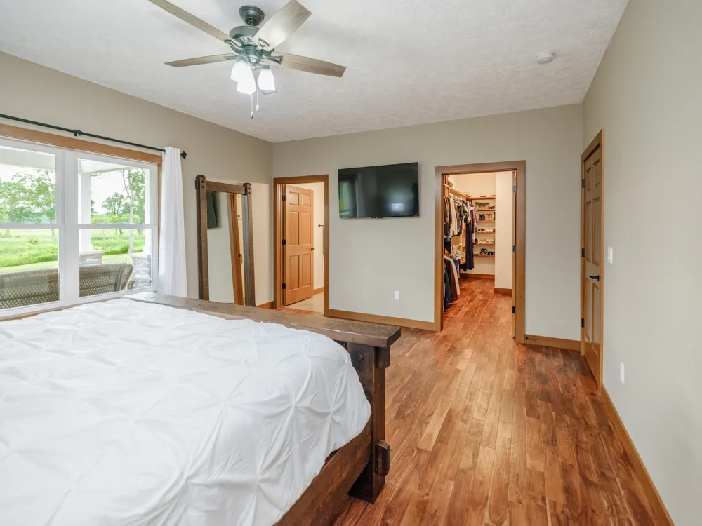 1518 M DRIVE S East Leroy, MI 49051