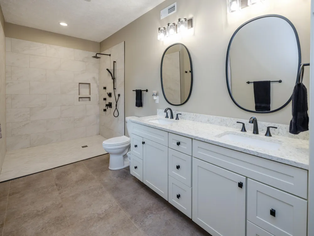 1518 M DRIVE S East Leroy, MI 49051