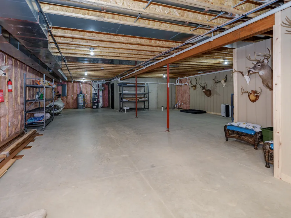 1518 M DRIVE S East Leroy, MI 49051