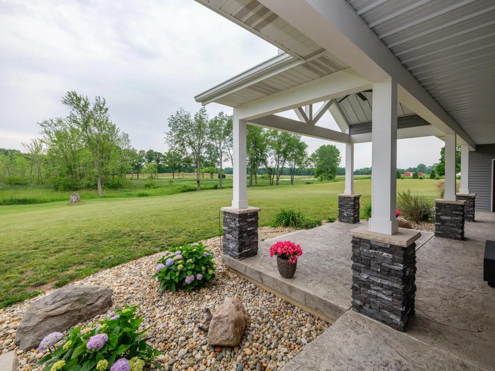 1518 M DRIVE S East Leroy, MI 49051