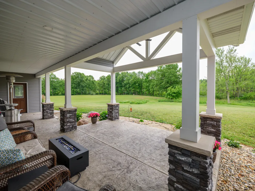 1518 M DRIVE S East Leroy, MI 49051