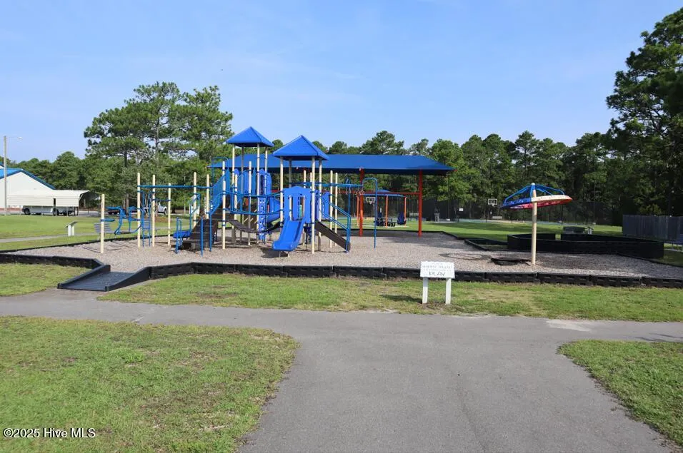 356 Drayton Road Southport, NC 28461