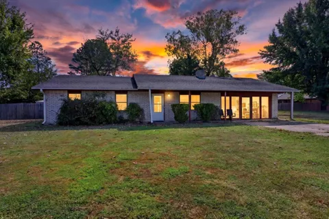 162 Sunset Street