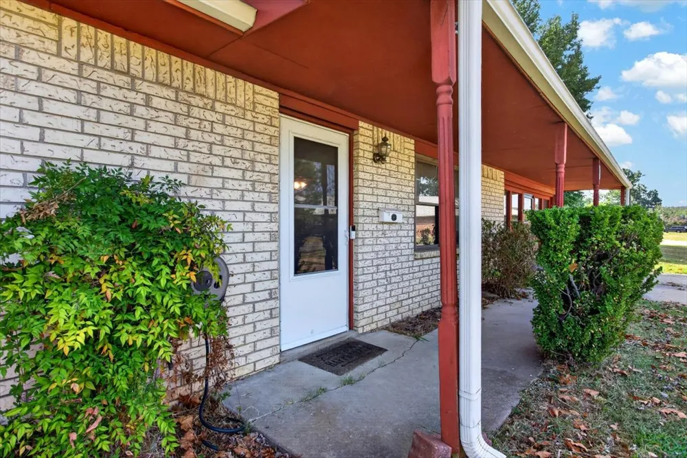 162 Sunset Street Wilburton, OK 74578
