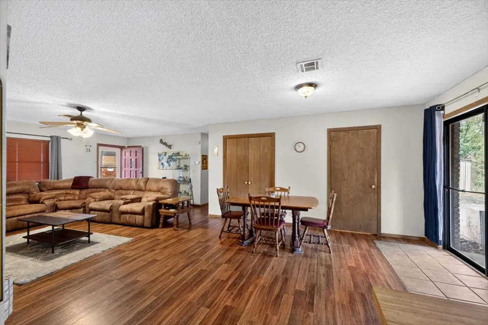 162 Sunset Street Wilburton, OK 74578