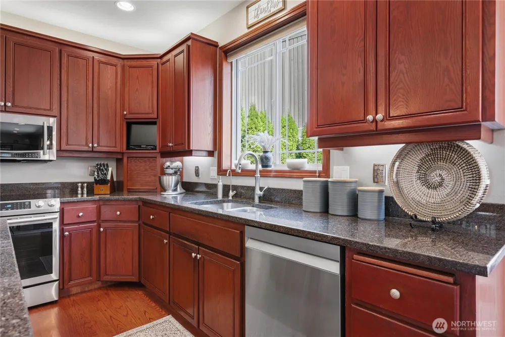 2538 E Lynnwood Drive Longview, WA 98632