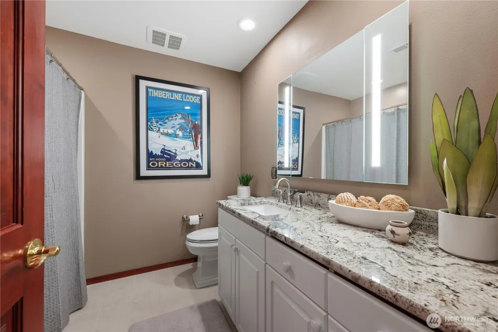 2538 E Lynnwood Drive Longview, WA 98632