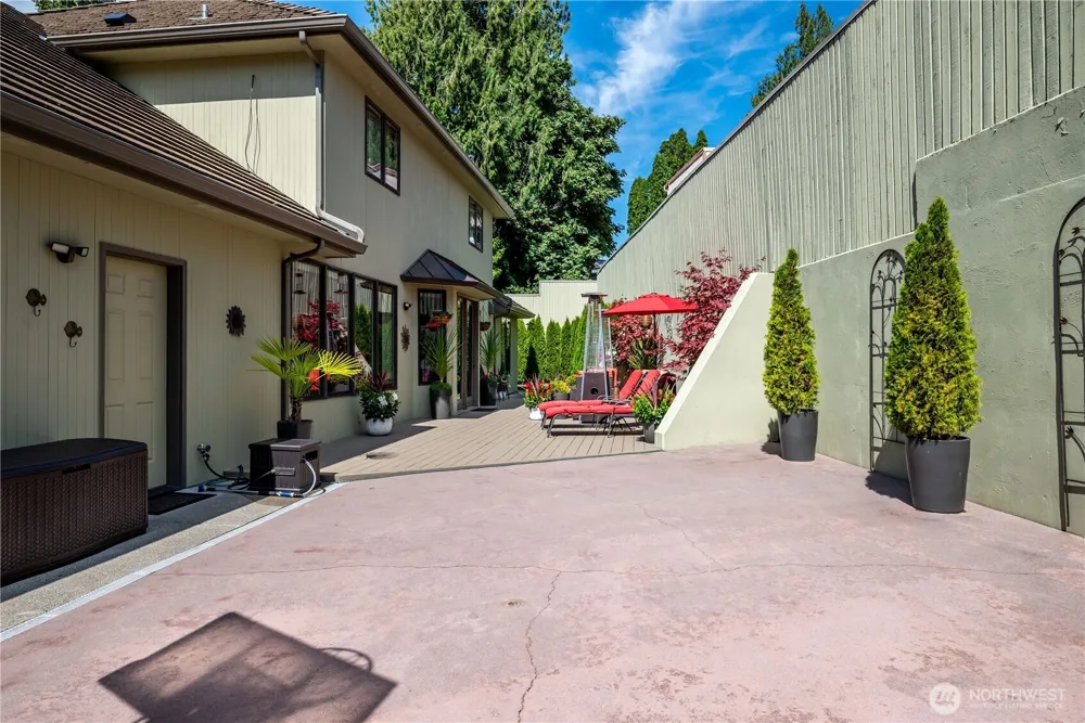2538 E Lynnwood Drive Longview, WA 98632
