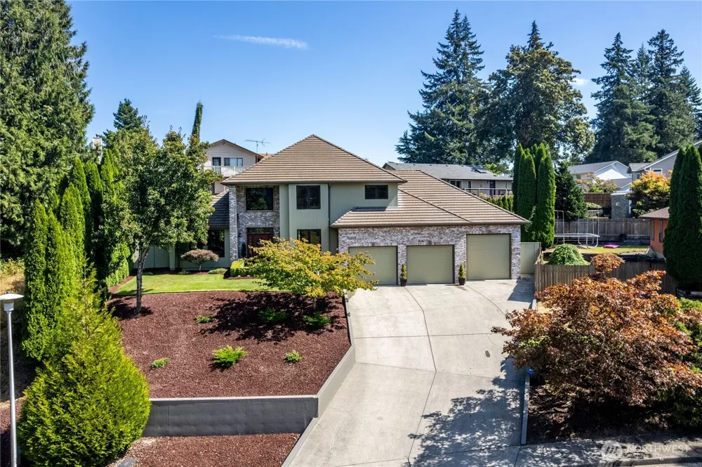 2538 E Lynnwood Drive Longview, WA 98632