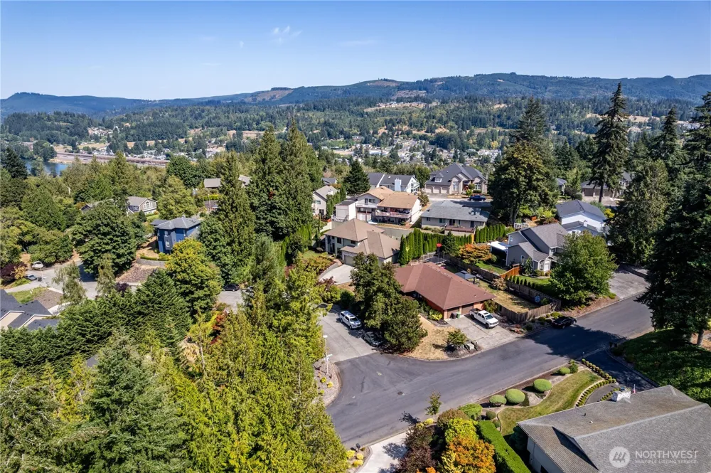 2538 E Lynnwood Drive Longview, WA 98632