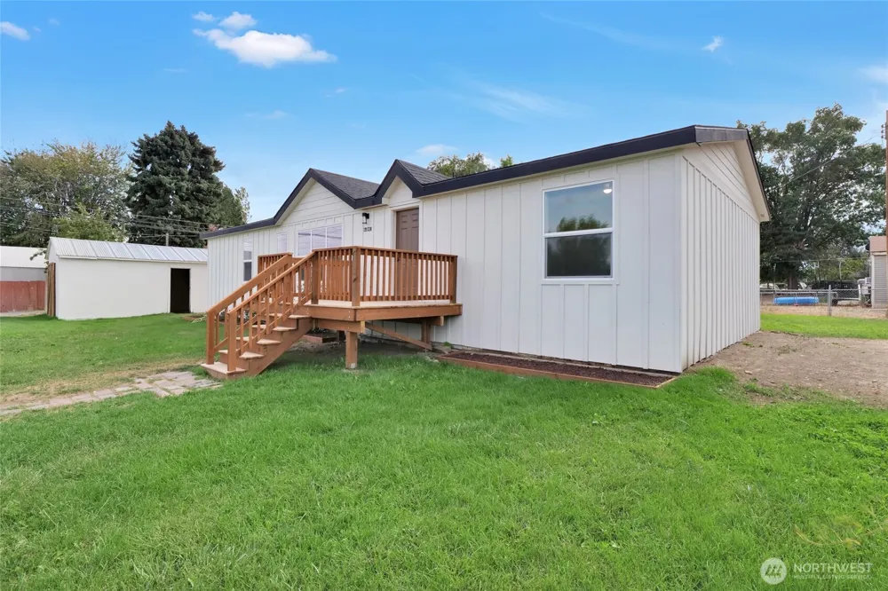 19120 Franklin Street NW Soap Lake, WA 98851