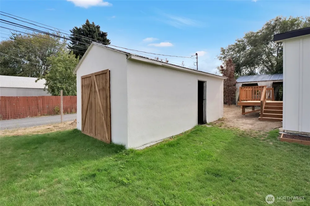 19120 Franklin Street NW Soap Lake, WA 98851