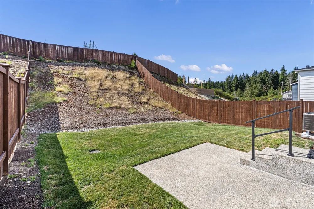 1454 SW Pendleton Way Port Orchard, WA 98367