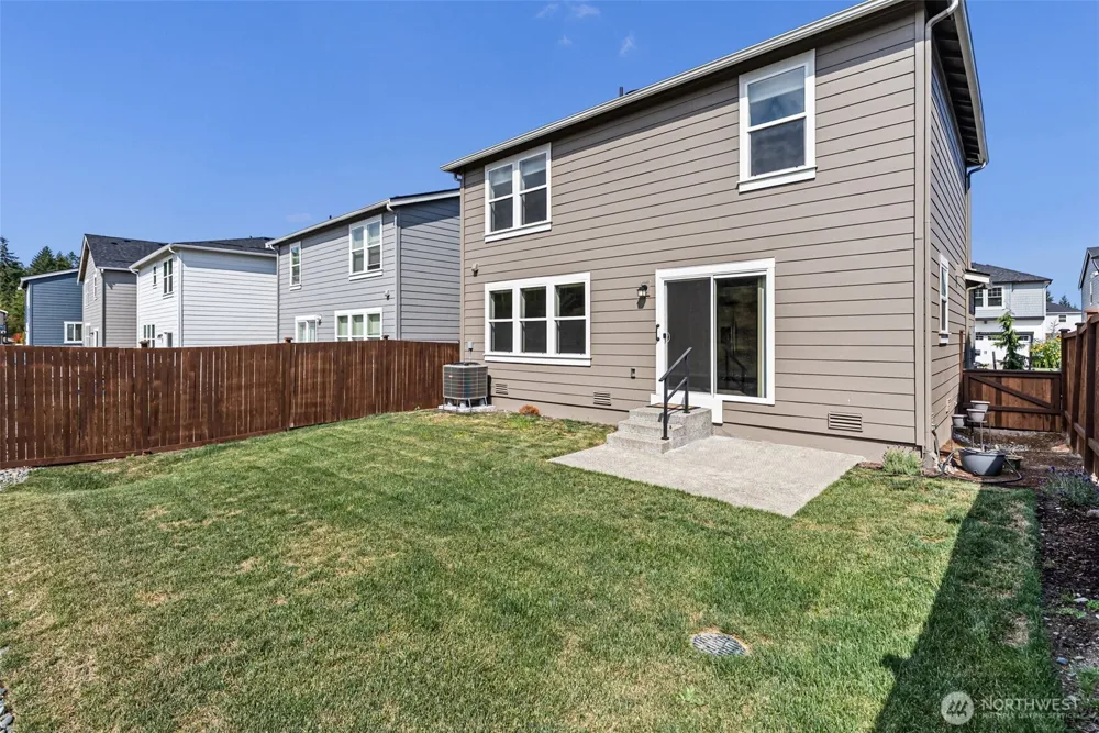 1454 SW Pendleton Way Port Orchard, WA 98367