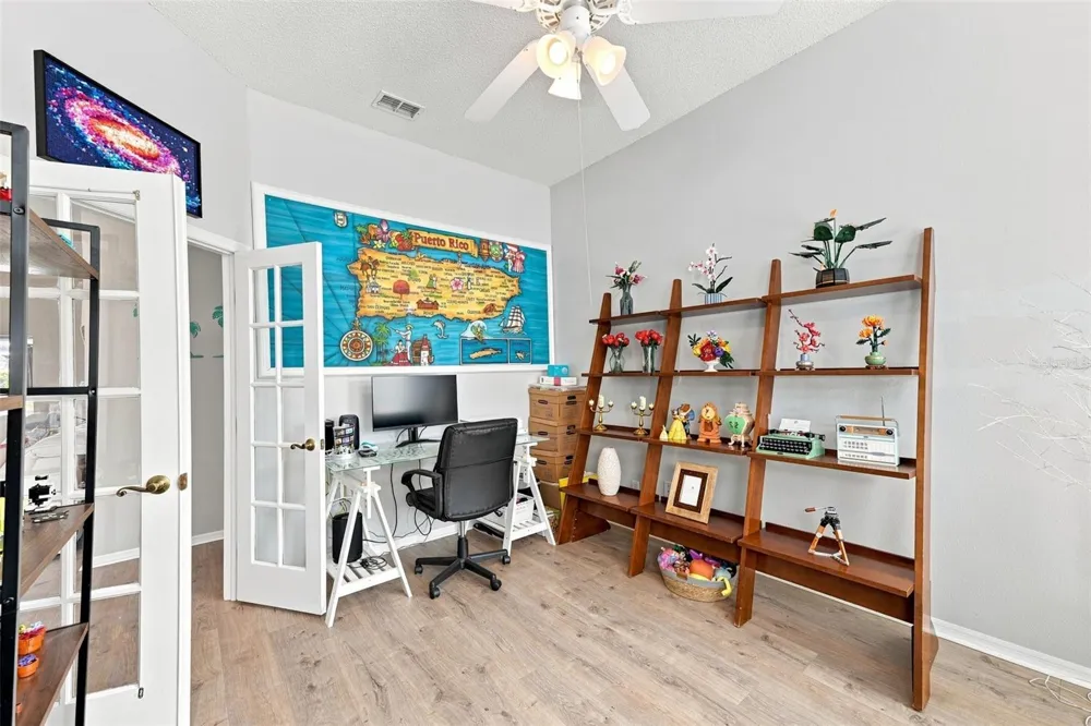 2252 NEW BEDFORD DRIVE Sun City Center, FL 33573