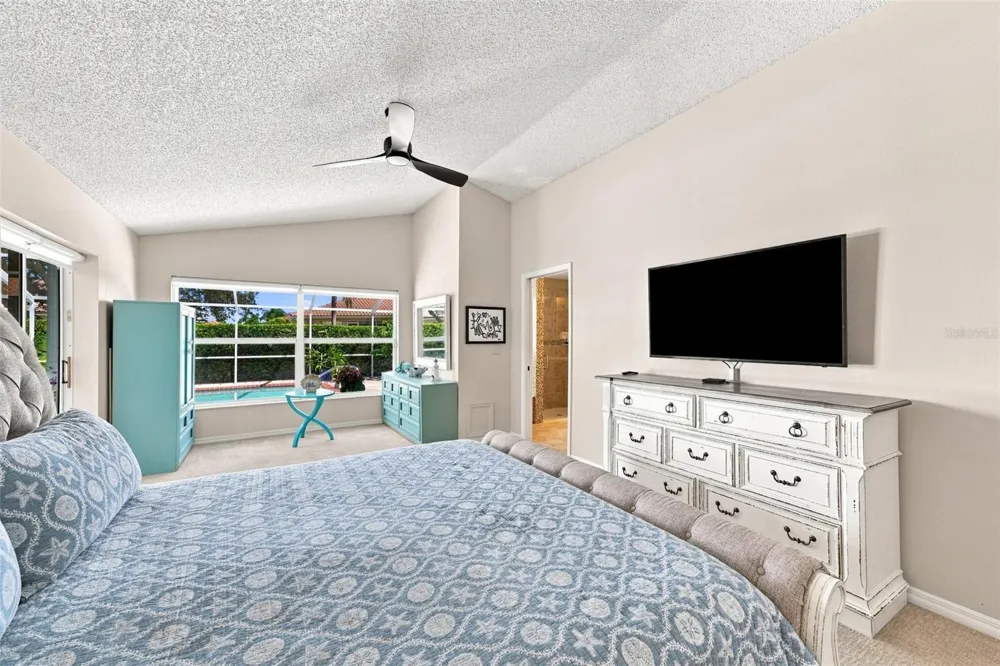 2252 NEW BEDFORD DRIVE Sun City Center, FL 33573