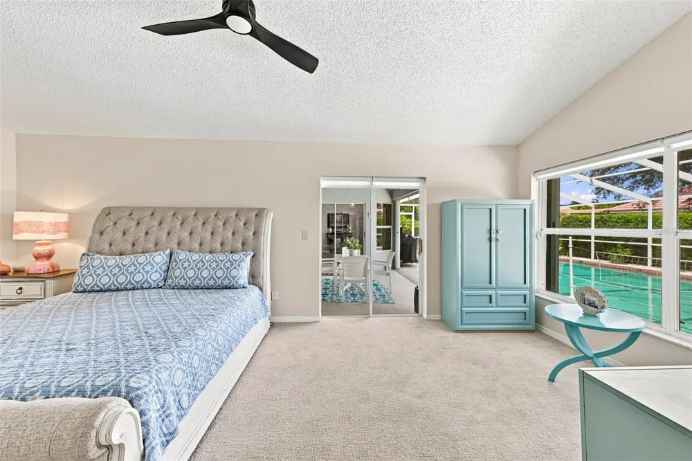 2252 NEW BEDFORD DRIVE Sun City Center, FL 33573