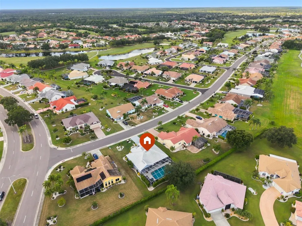 2252 NEW BEDFORD DRIVE Sun City Center, FL 33573