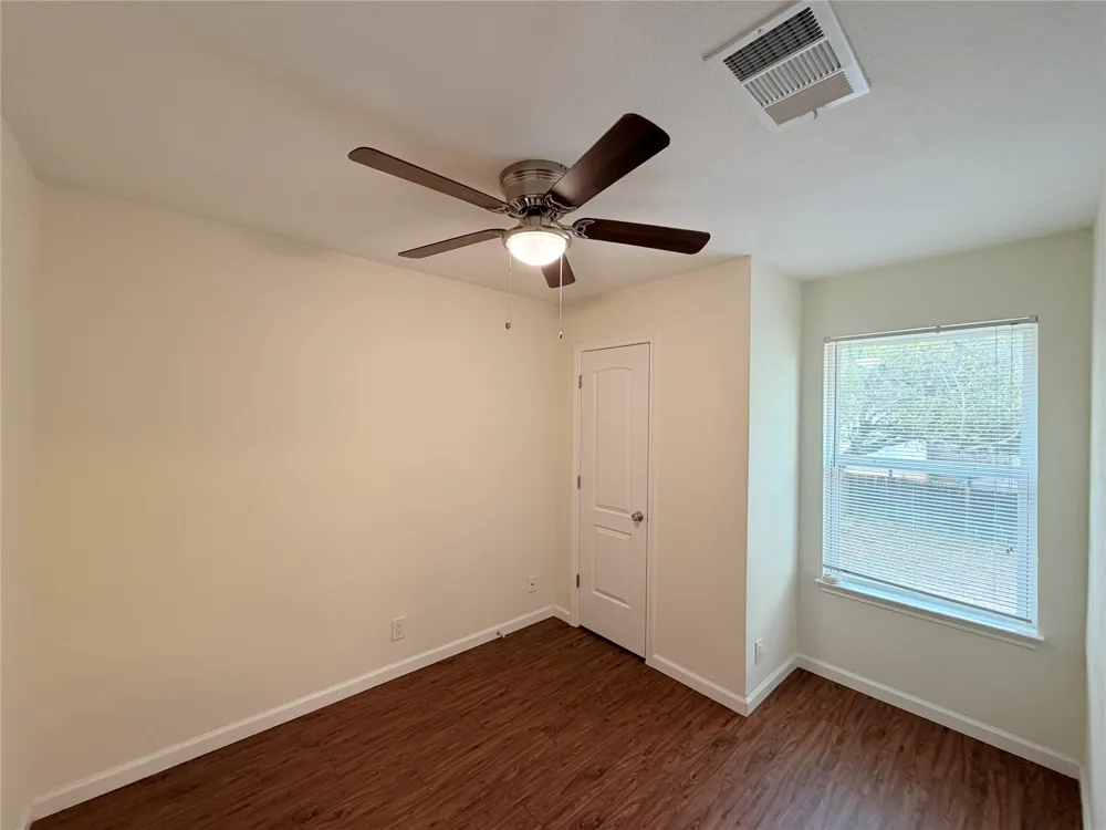 1605 Parkwood Drive Leander, TX 78641