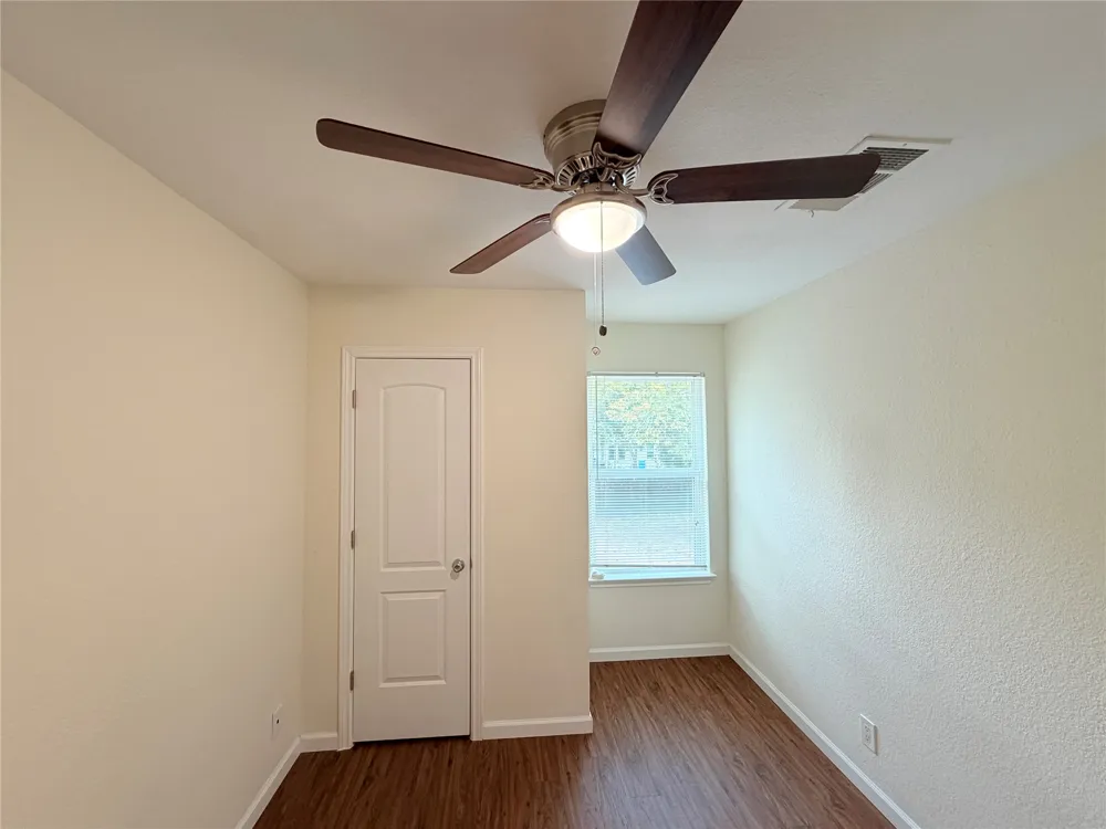 1605 Parkwood Drive Leander, TX 78641