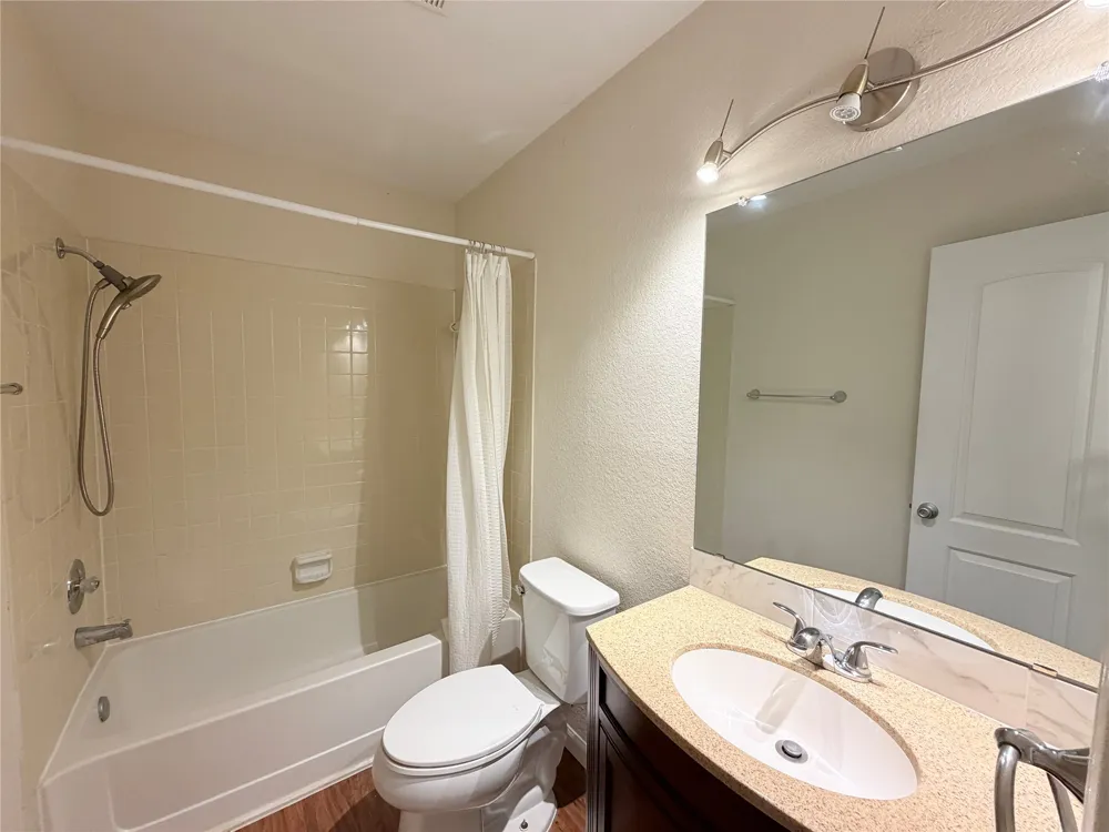 1605 Parkwood Drive Leander, TX 78641