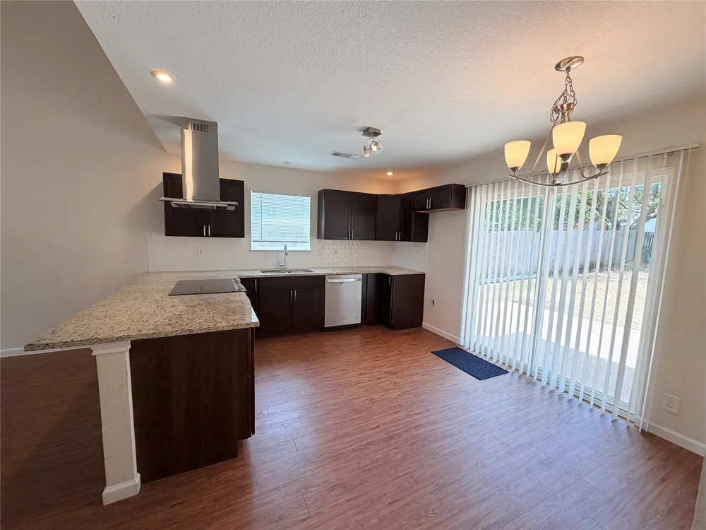 1605 Parkwood Drive Leander, TX 78641