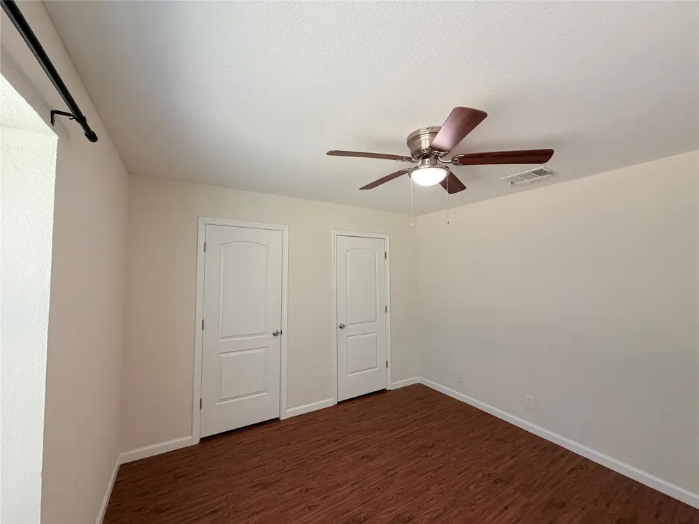 1605 Parkwood Drive Leander, TX 78641