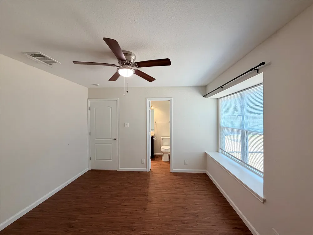 1605 Parkwood Drive Leander, TX 78641