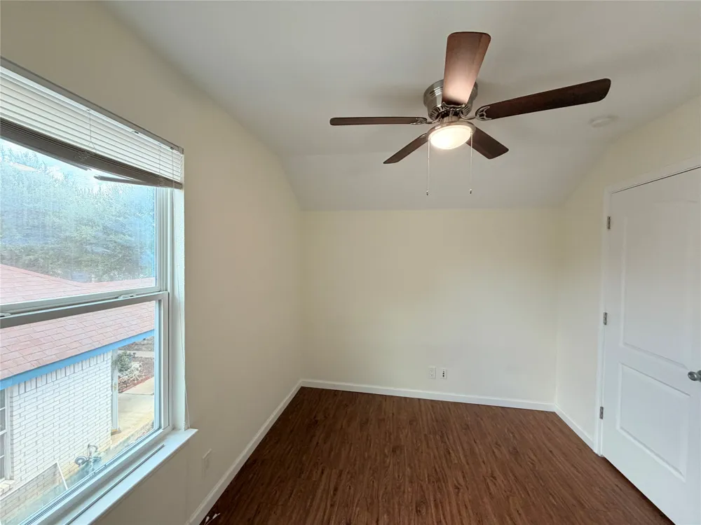 1605 Parkwood Drive Leander, TX 78641