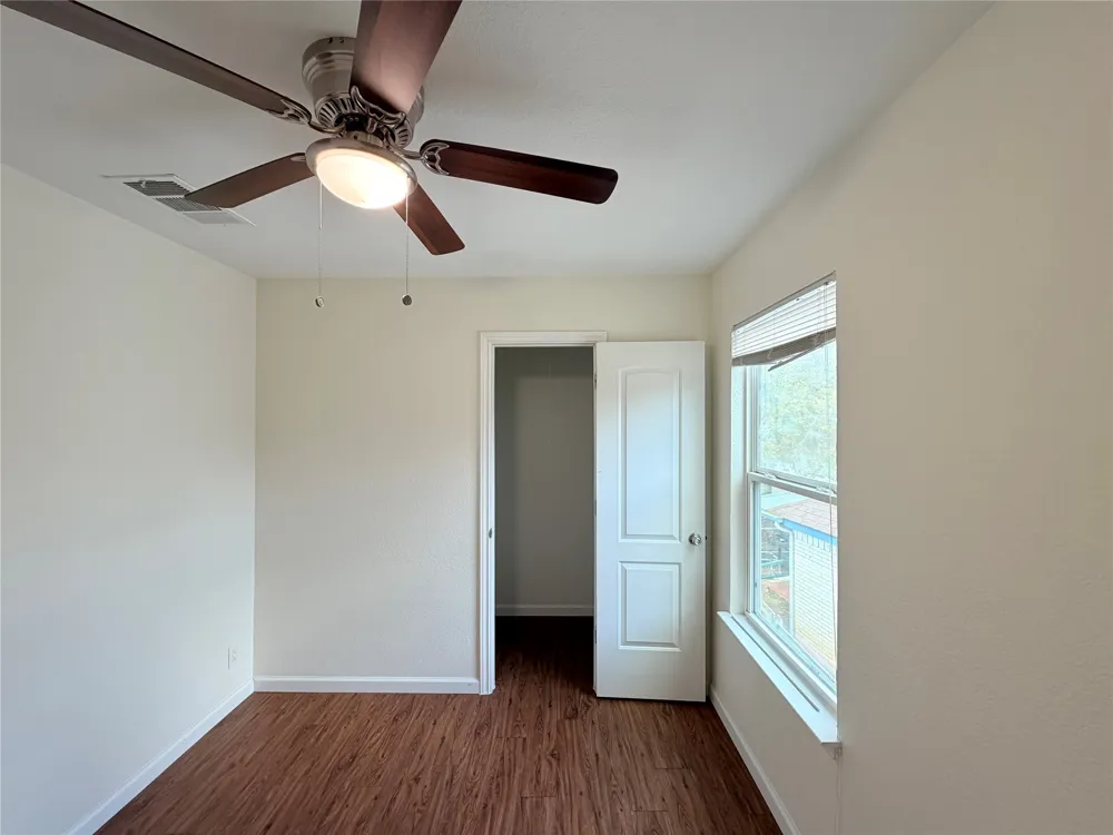 1605 Parkwood Drive Leander, TX 78641