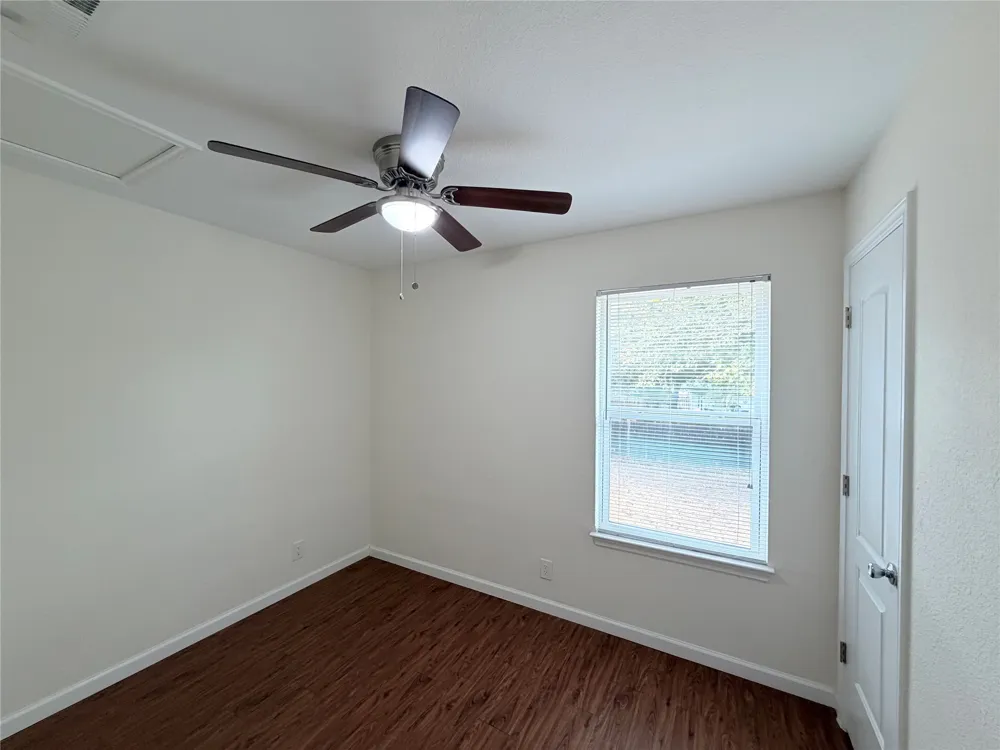 1605 Parkwood Drive Leander, TX 78641