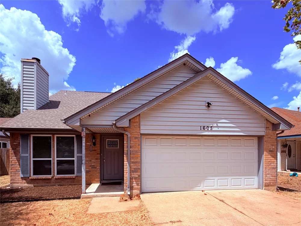 1605 Parkwood Drive Leander, TX 78641