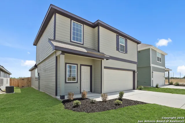 8806 Black Oak Drive Elmendorf, TX 78112