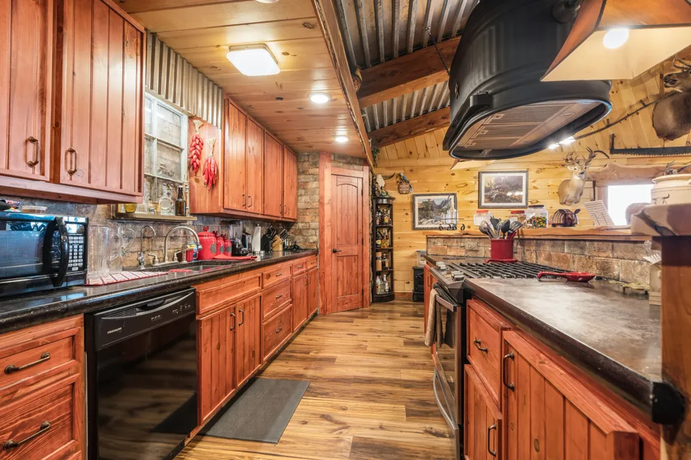 Fcr 920 Mexia, TX 76667
