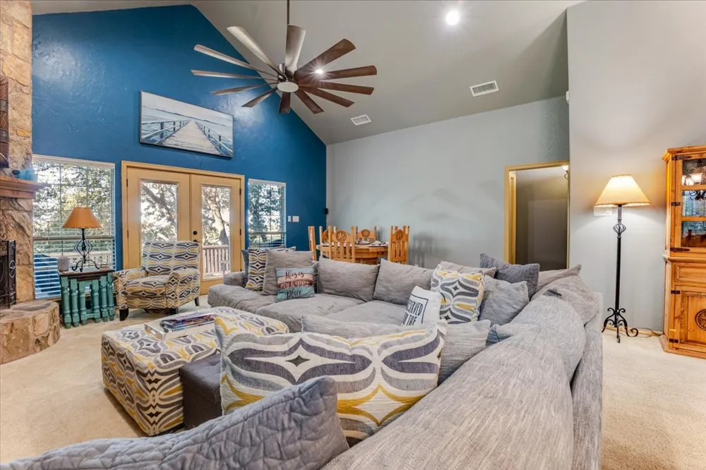 115 Turnberry Loop Graford, TX 76449