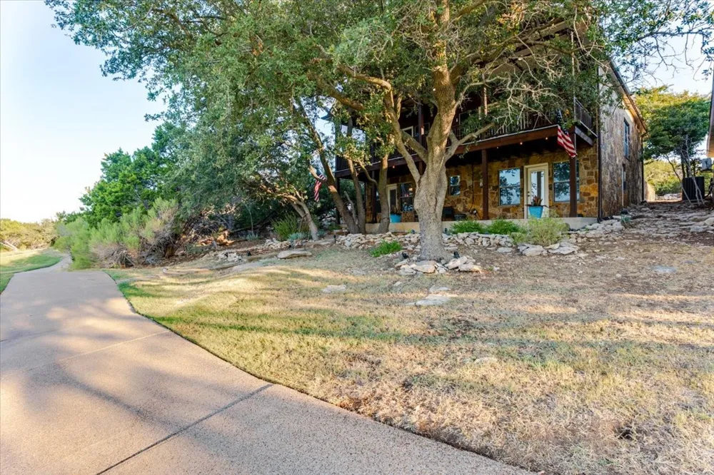 115 Turnberry Loop Graford, TX 76449