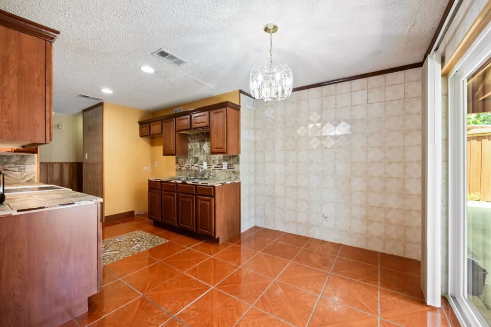 1706 Eastcliff Drive Dallas, TX 75217
